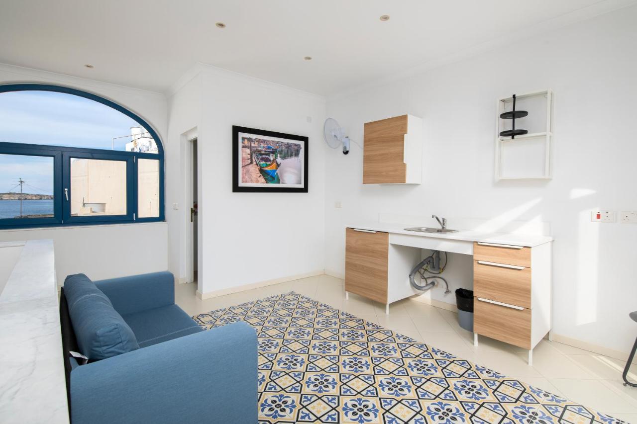 Chic, Stylish Traditional Townhouse With Terrace - St. Paul'S Bay Exteriör bild